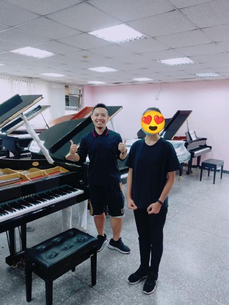 分享：鋼琴維修 感謝本週購買二手鋼琴的顧客