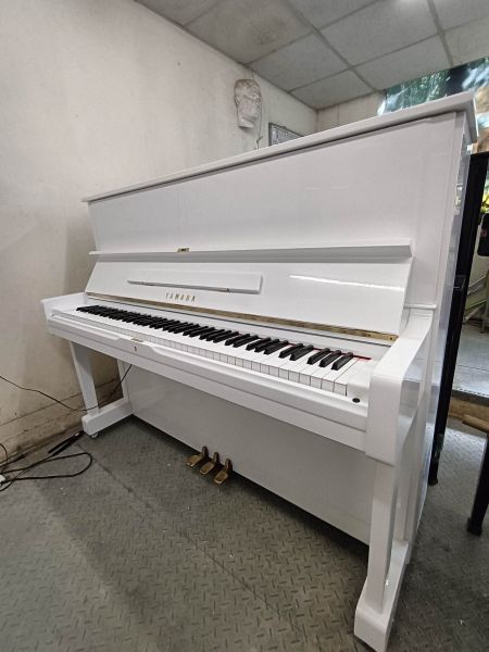  聖誕夢幻白鋼琴只要48800 YAMAHA U1中古鋼琴 已烤成色系代碼987超級白 