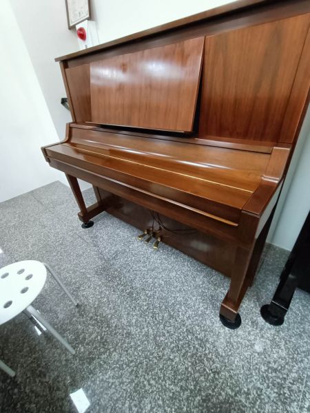 只要68000元 原木U30 YAMAHA 山葉 YT21萬號 二手鋼琴就是您的 中壢中古鋼琴黃先生 0980494792