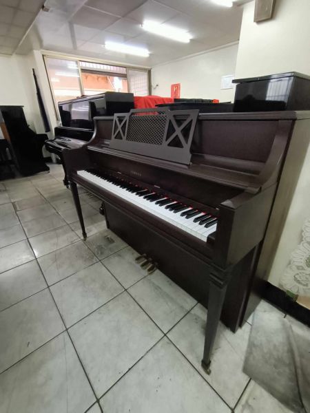 稀有山葉 M2R 二手鋼琴 只要58740元自己搬回家 買琴找 中壢中古鋼琴黃先生 就對了