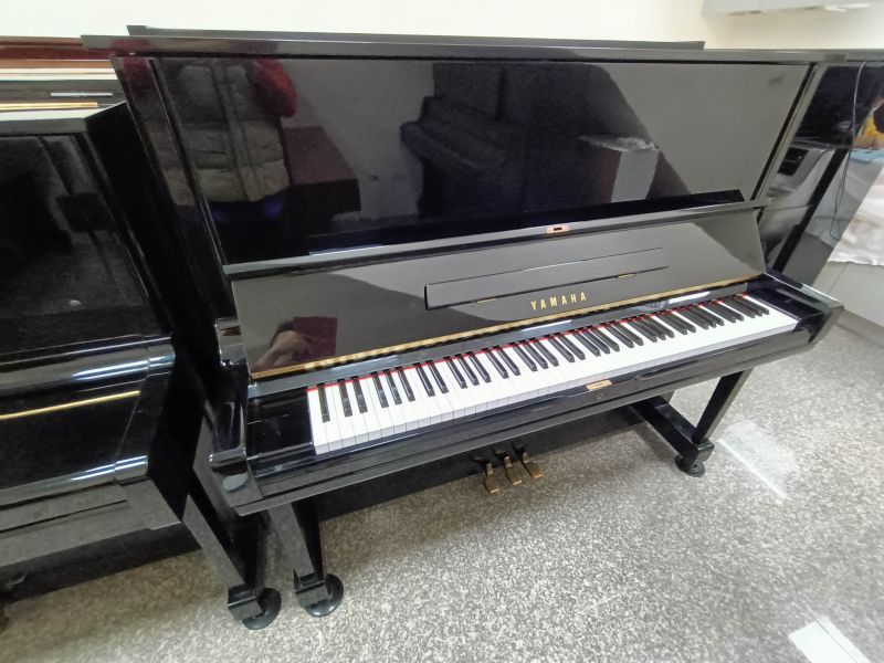 YAMAHA U3 45000元 二手鋼琴 T2萬多號 內外已清潔整理 中古鋼琴 歡迎比價比價