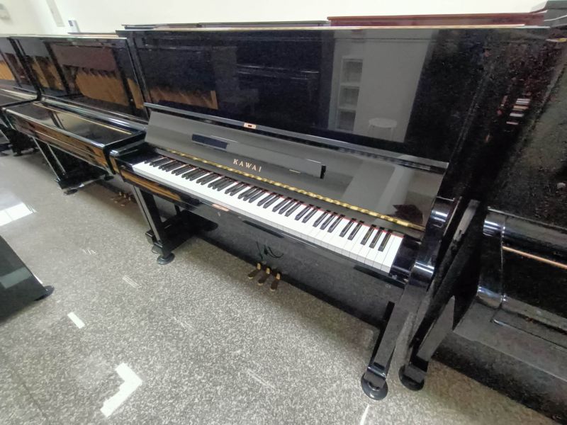 38800元您就可以擁有 日本KAWAI NS-15 二手鋼琴 買琴找 中壢中古鋼琴黃先生 便宜又安心
