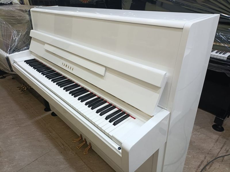 白色鋼琴夢幻價出售 日本 YAMAHA M系列 55000 中壢中古鋼琴黃先生 0980494792 二手鋼琴回收買賣歡迎洽詢 
