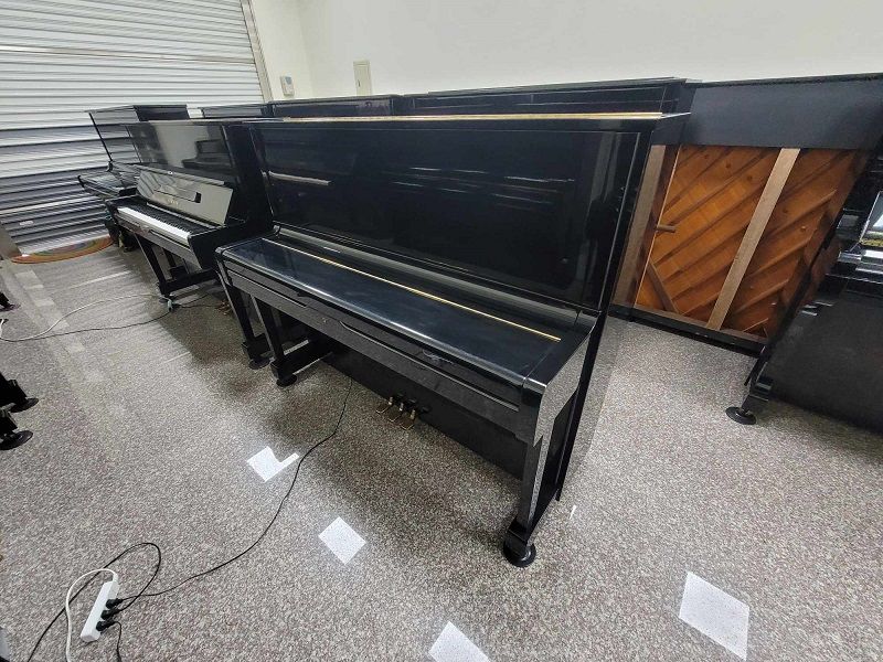 只要39900元 2023最後優惠一台 山葉 U1 二手鋼琴 製號:T10萬號