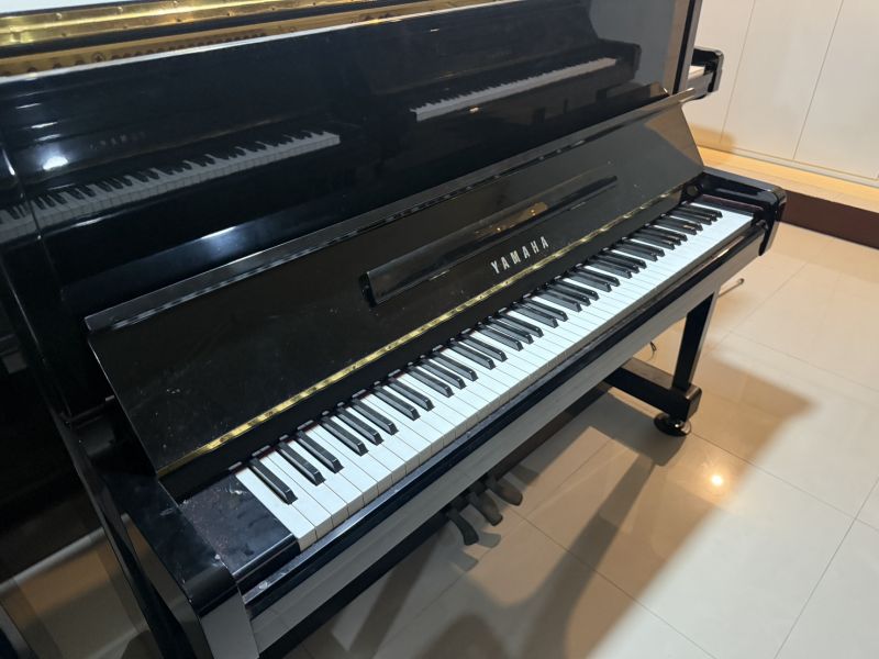 只要53800 狀況佳 台灣山葉U1 YT20萬號 YAMAHA U1 二手鋼琴 中壢中古鋼琴黃先生 0980494792
