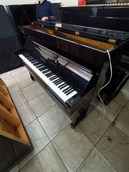 29900的日本KAWAI K-2 河合二手鋼琴 不占空間小巧玲瓏款式 0980494792 中壢中古鋼琴黃先生