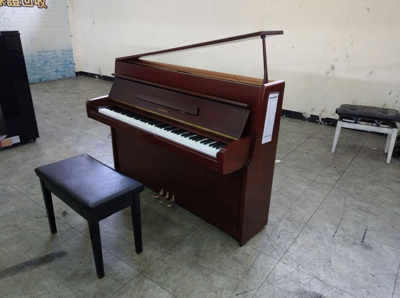  日本YAMAHA 木色小鋼琴M1 不占空間 小巧玲瓏 鋼琴高價回收 到府估價鋼琴 