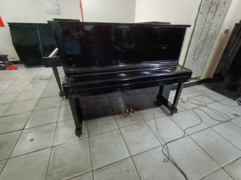 29900元 秒殺款 日本KAWAI BL-31 二手鋼琴 地方媽媽可以上線了 找中壢中古鋼琴黃先生買鋼琴 保證俗到脫褲!