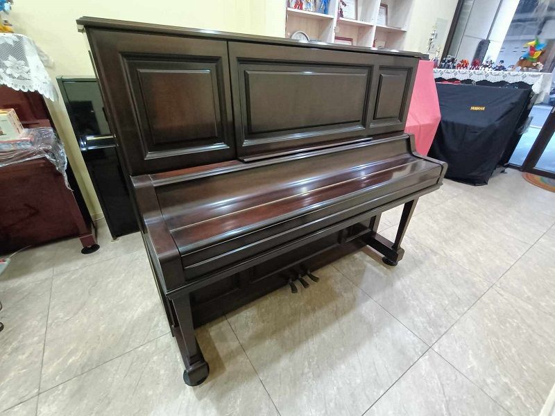 只要95000元 YAMAHA W201 台灣YAMAHA 最頂級 最高規格鋼琴 自己搬回家