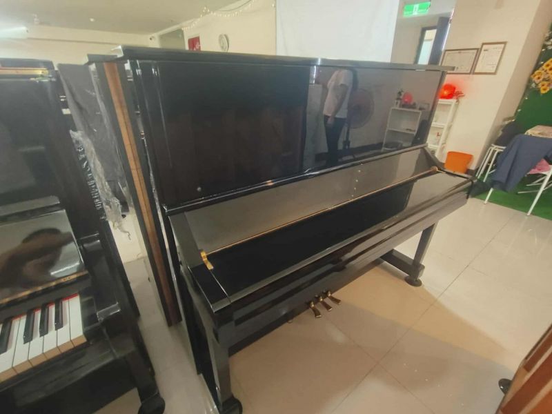  超便宜 緩降款YU3 只要56800元 不在意外觀 此台首選 用YAMAHA一號琴價格買三號琴 超俗! 