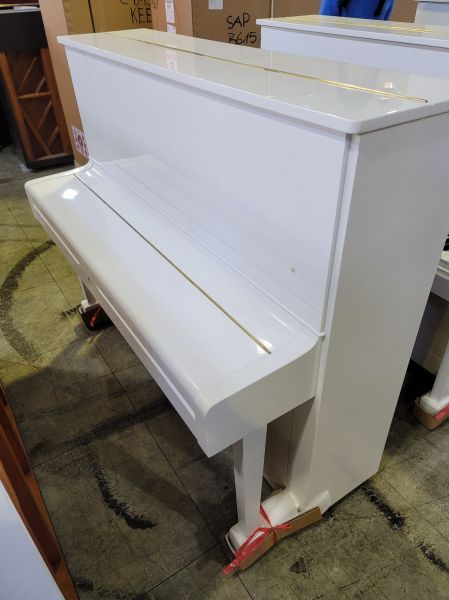 Yamaha 白色中古鋼琴 0980494792 黃先生 白色鋼琴 鋼琴收購 高價回收鋼琴
