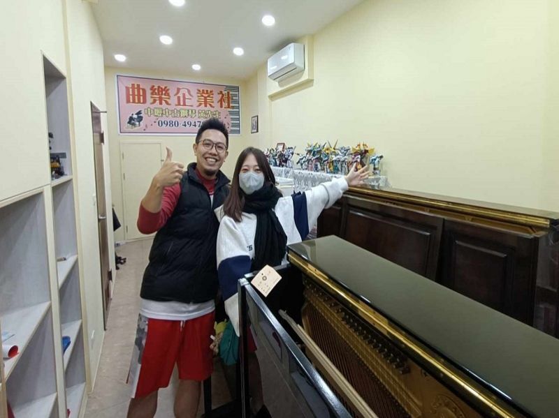  2024年，我們只售出了146台二手鋼琴，比2023年少了28台.. 
