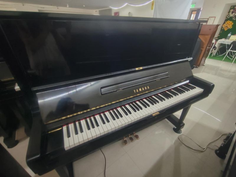 日本YAMAHA U3G 就只賣您 43800元 自己搬回家 現量一台超值 二手鋼琴