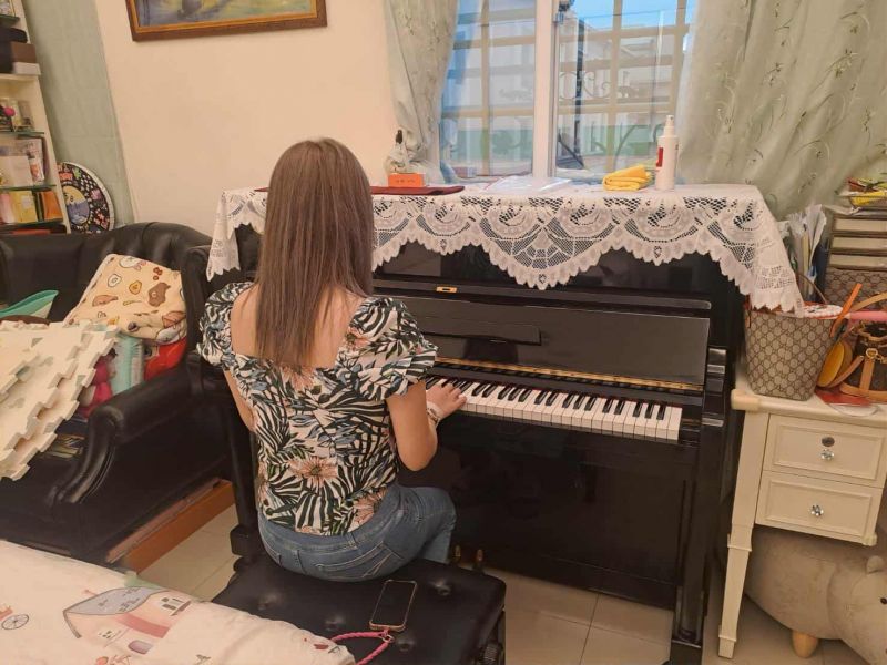  把一台整理完善、音色優美的 二手鋼琴 交到顧客手中，不只是生意上的成交，更是一種緣份與信任的累積 