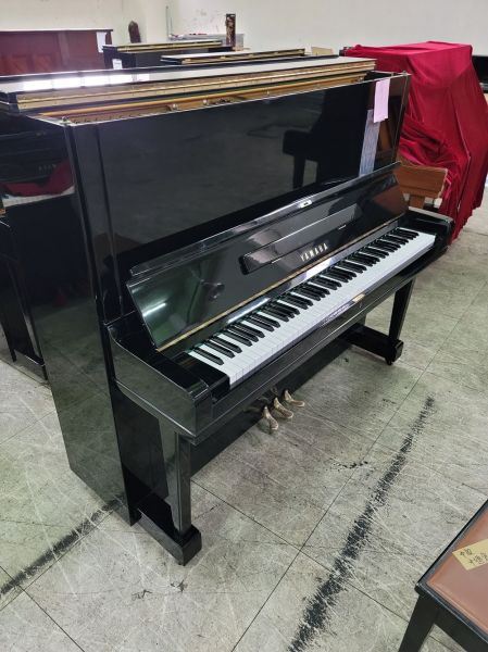 日製YAMAHA U3 二手鋼琴 歡迎來電洽詢享甜甜 0980494792 中古鋼琴黃先生