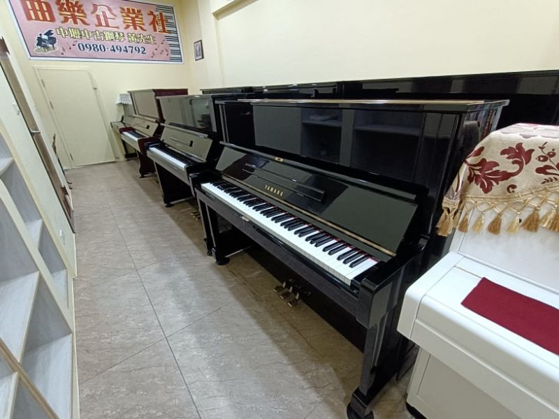 出售 台灣山葉 T5xxxx號 YAMAHA U1 二手鋼琴 53000 中壢中古鋼琴黃先生 0980494792 