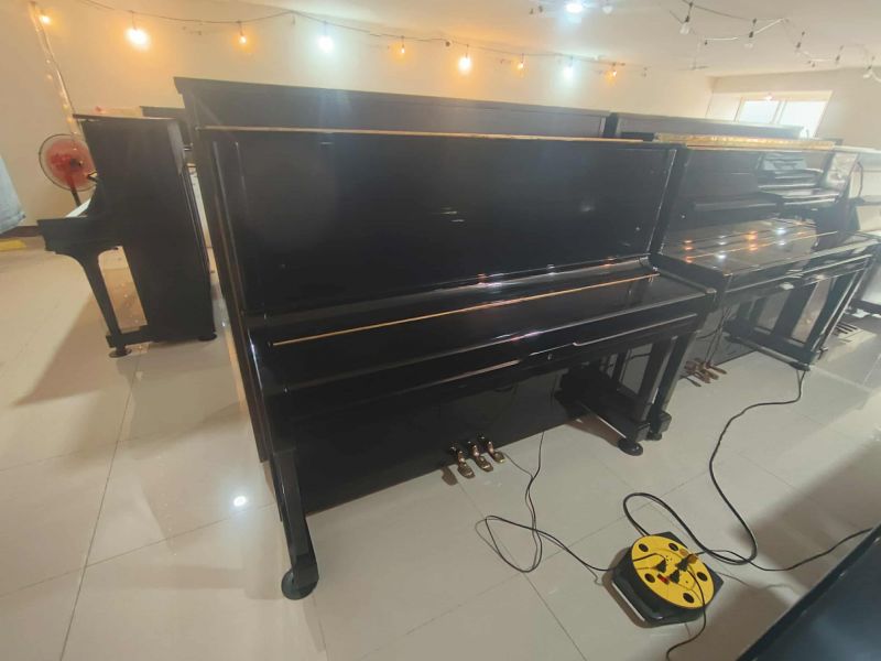 只要38800 YAMAHA U1 鋼琴 自己搬回家 近期廣告戶 快搶喔 請找 中壢 中古鋼琴 黃先生