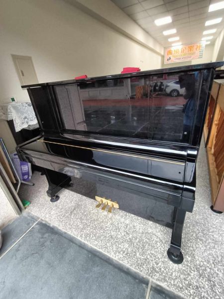 KAWAI紀念琴 KU-30 只要47800 內外已清潔整理 用少少的錢買到中高階二手鋼琴