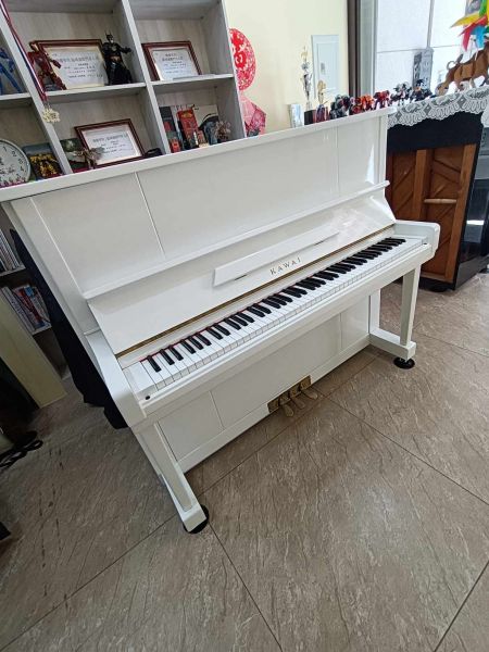  只要42800 夢幻白日本鋼琴讓您搬回家 KAWAI NO.K20 二手鋼琴 超低優惠 僅此一台 白色中古鋼琴! 