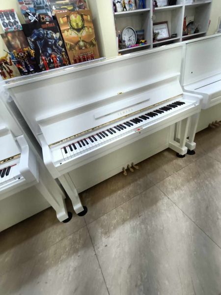  65000元 白色日本YAMAHA中古鋼琴 YAMAHA U1 珍珠白 二手鋼琴 16萬號 