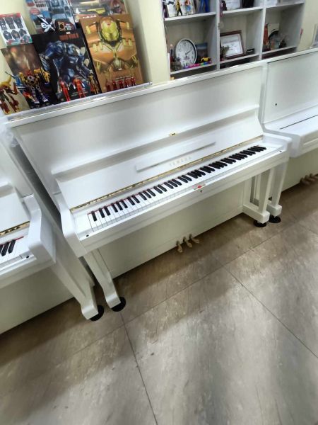 65000元 白色日本YAMAHA中古鋼琴 YAMAHA U1 珍珠白 二手鋼琴 16萬號