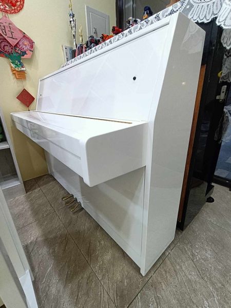  65800元 白色日本YAMAHA中古鋼琴 YAMAHA C108 珍珠白 二手鋼琴 470萬號 